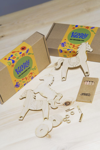 ხის სათამაშოს DIY ყუთი - ცხენი