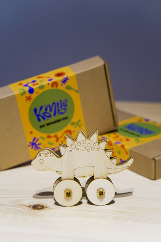 ხის სათამაშოს DIY ყუთი - დინოზავრი